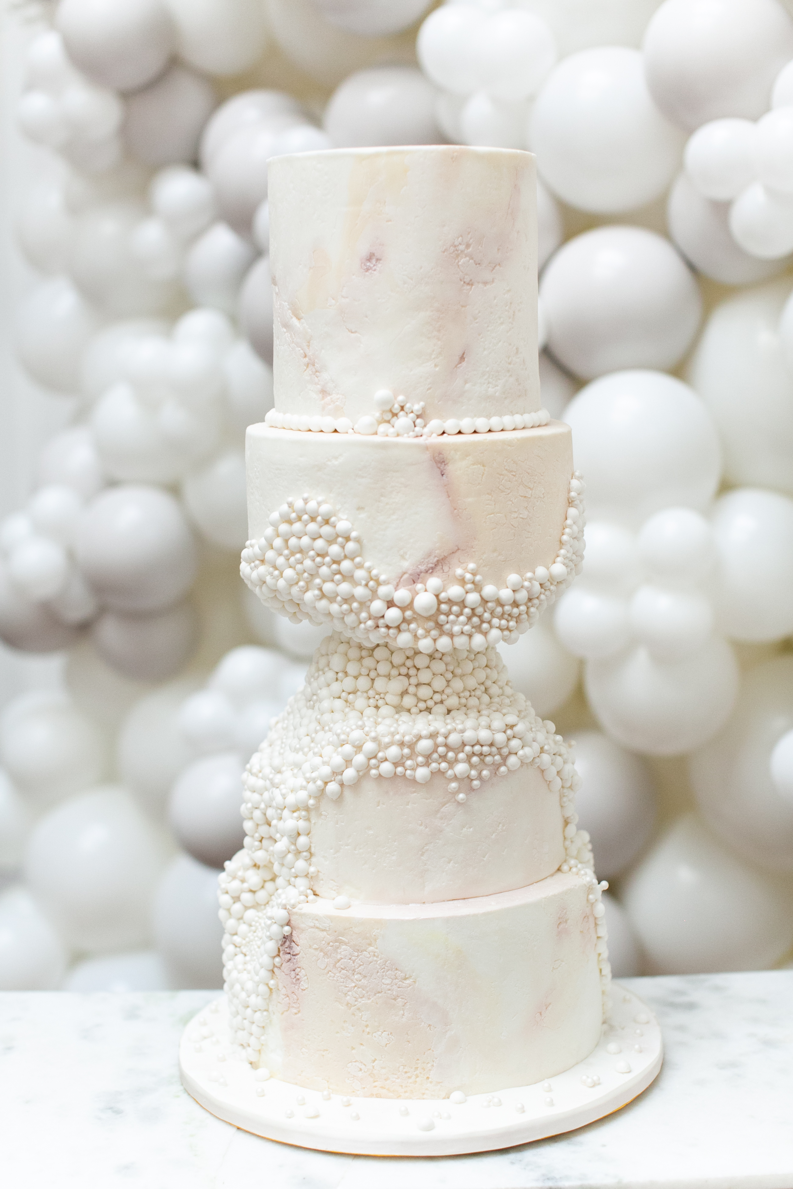 carved-pearlode-luxury-wedding-cake-from-elizabeths-cake-emporium-1